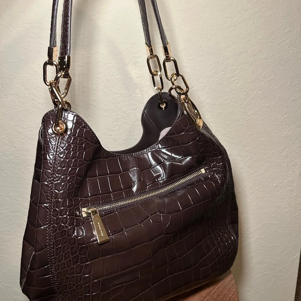 Michael Kors Brown Lillie Large Crocodile Embossed
Leather Shoulder Bag - Picture 6 of 10